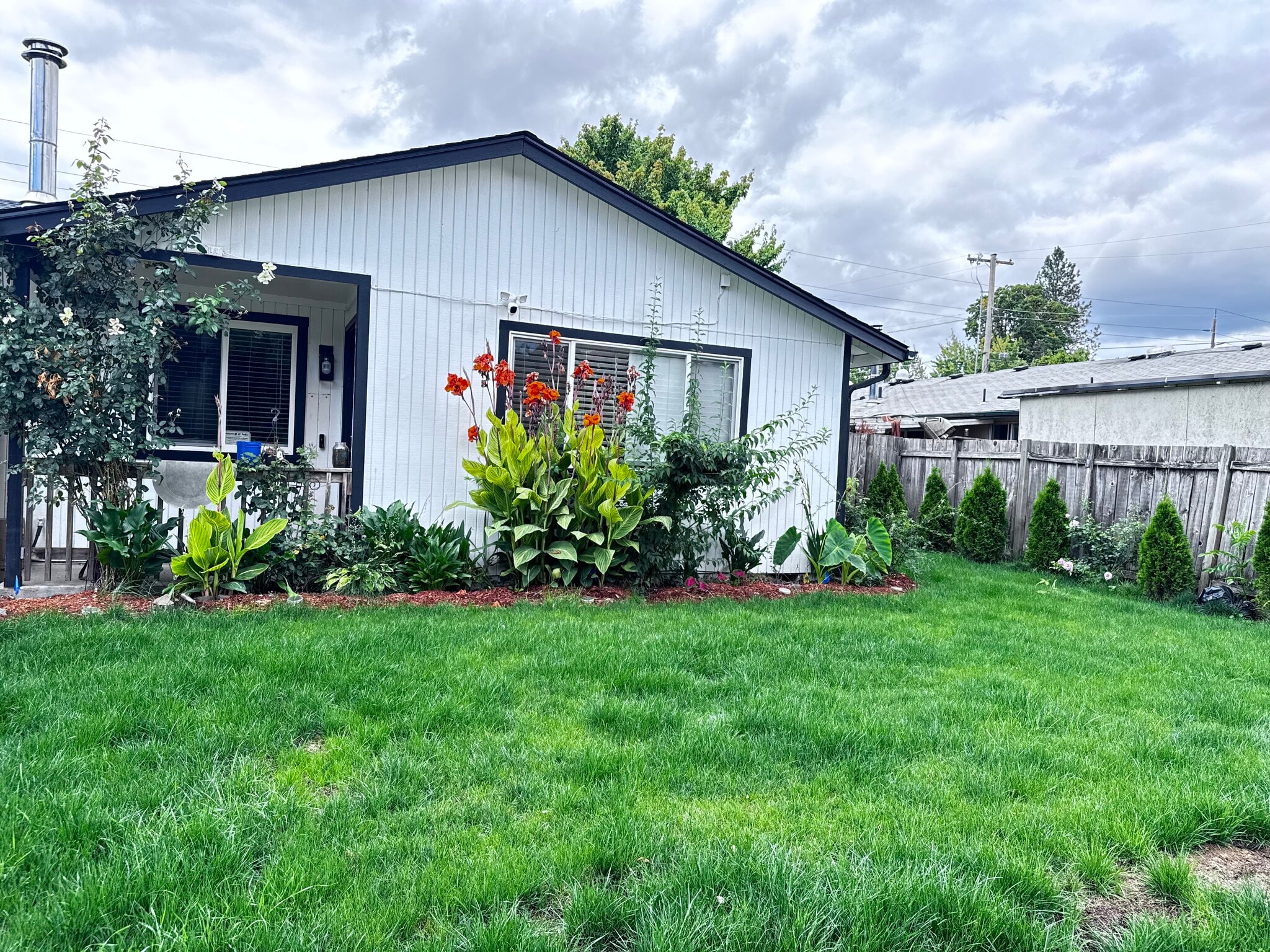 Building Photo - 505 S Chehalem St