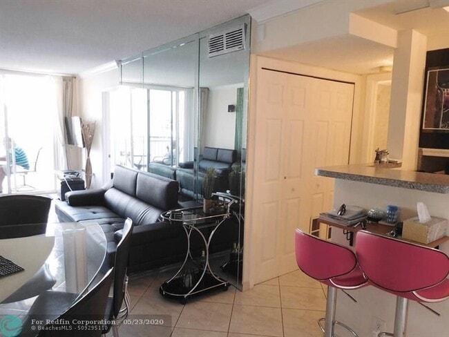 Building Photo - 121 Golden Isles Dr