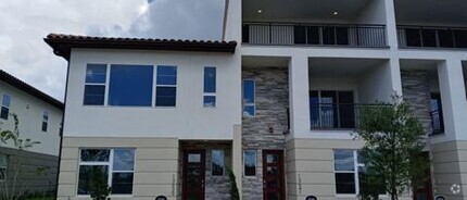 Building Photo - 13635 Larkton Ln