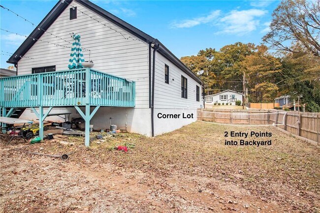 Building Photo - 1316 Plaza Ave SW