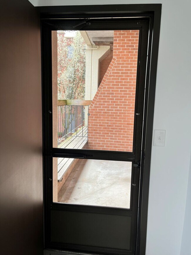 Building Photo - Leasing Agent