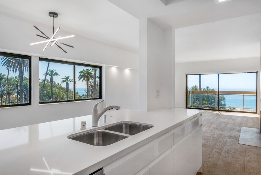 Building Photo - 801 Ocean Ave