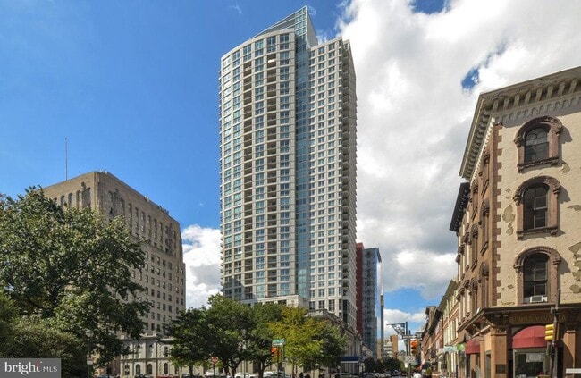 Building Photo - 200 W Washington Square