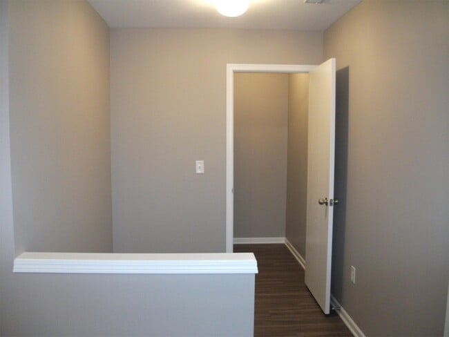 Building Photo - 2400 Walden Ln