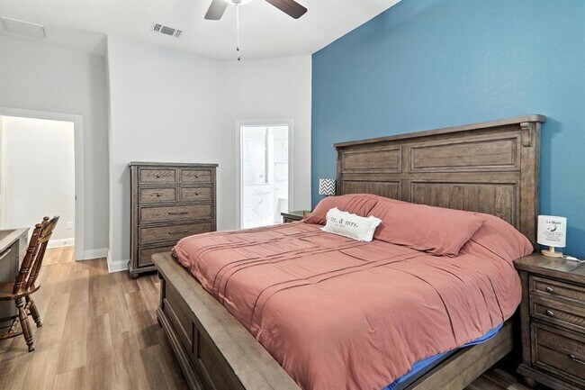 Building Photo - 140 Cascata Way