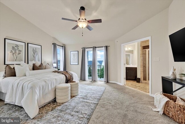 Building Photo - 2557 Campus Way N