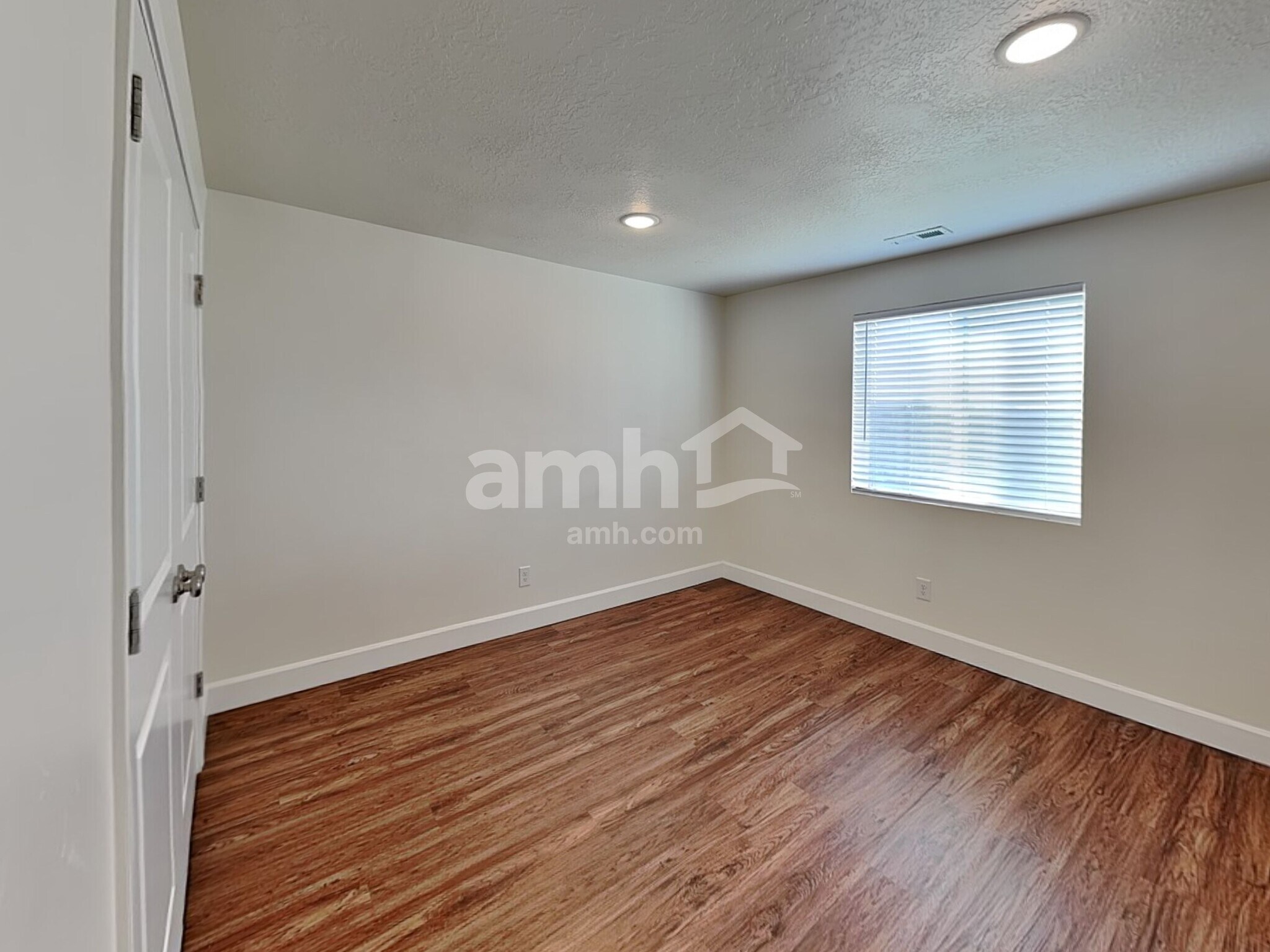 Building Photo - 1287 N Wagon Wy