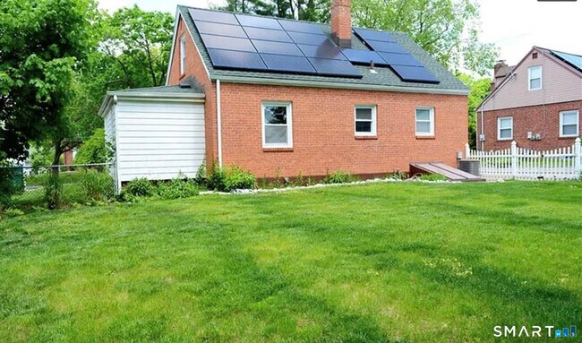 Building Photo - 122 Oberlin Rd