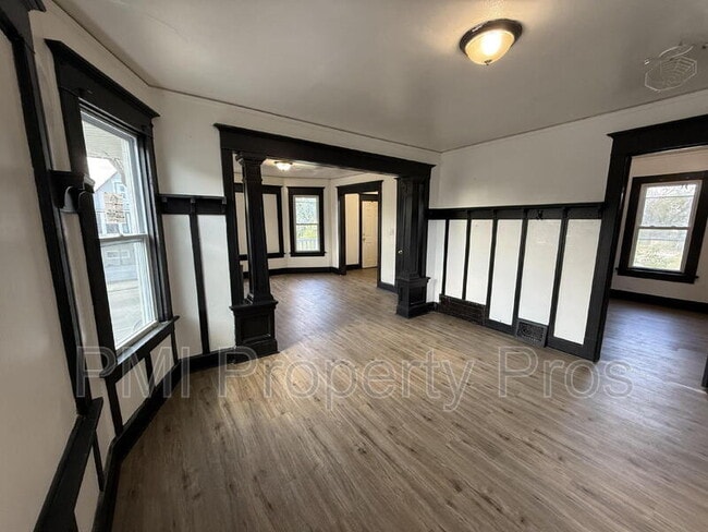 Building Photo - 2940 N Teutonia Ave