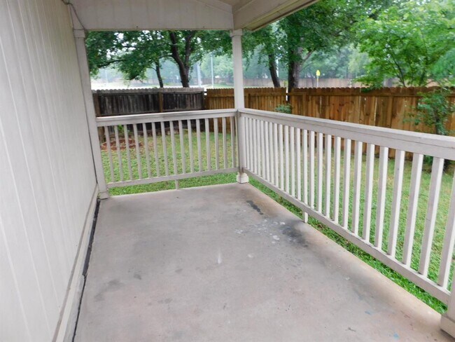 Building Photo - 8208 Hood Cir
