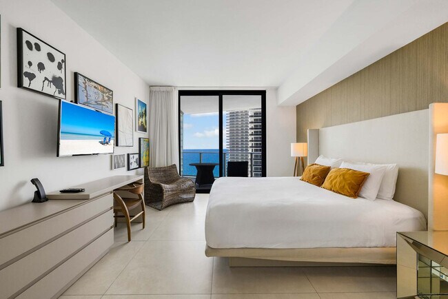 Building Photo - 4111 S Ocean Dr