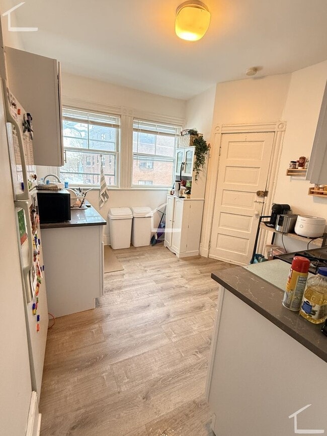 Building Photo - Nice 3 bed in Brighton