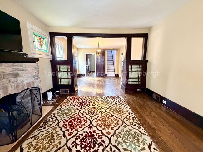 Building Photo - 1818 Kleber St