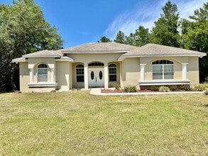 Building Photo - 4 Bedroom / 2 Bath Home in Royal Trails