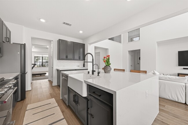 Building Photo - 2806 Tumlinson Dr