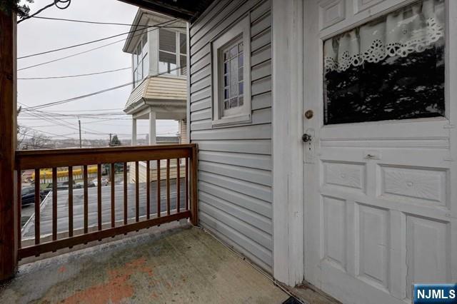 Building Photo - 58 Westervelt Ave