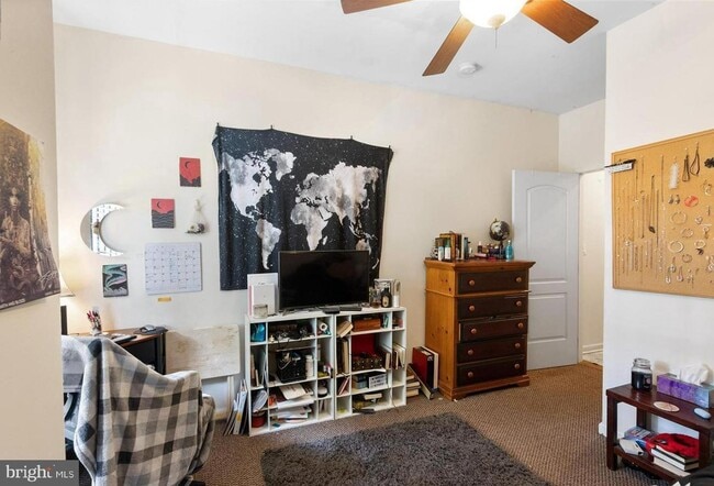 Building Photo - 1724 W Norris St