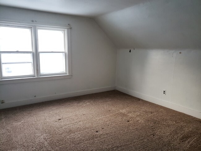 Building Photo - 309 Weston Ave