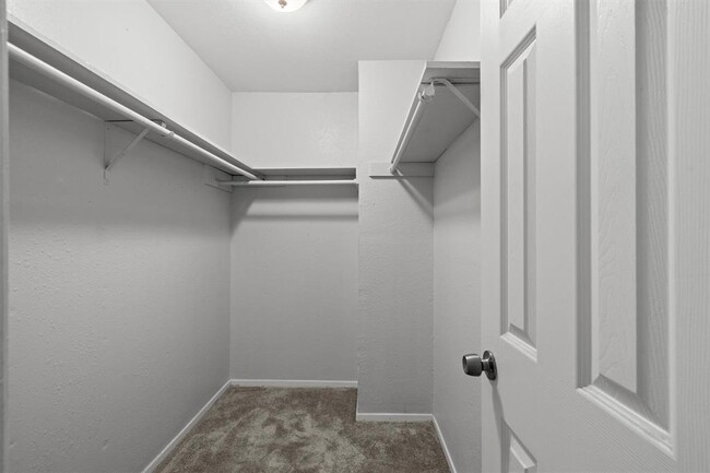 Building Photo - 3627 Menchaca Rd