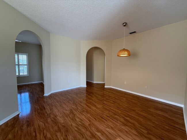 Building Photo - Single Family Home in Gated PSL Community