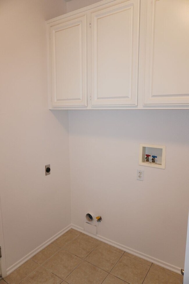 Building Photo - 14752 Eaglehead Mountain Dr