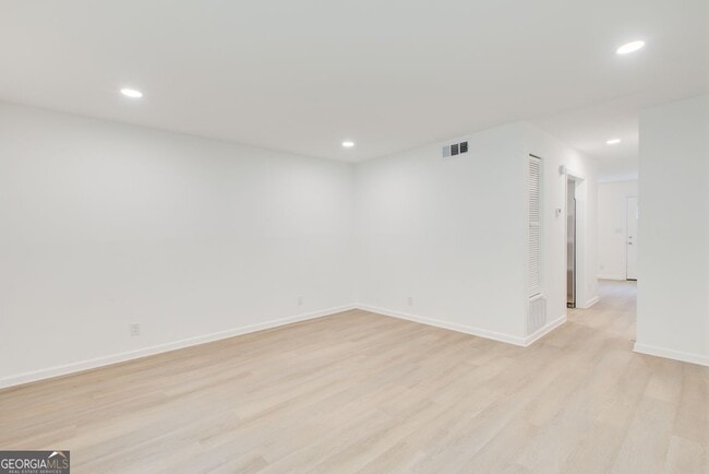 Building Photo - 510 Northridge Rd