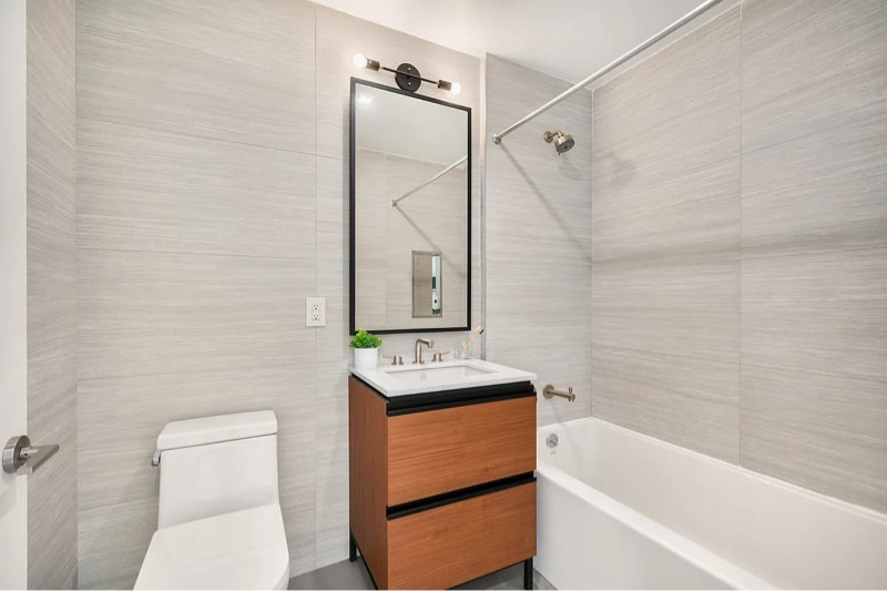 Building Photo - 123 Linden Blvd