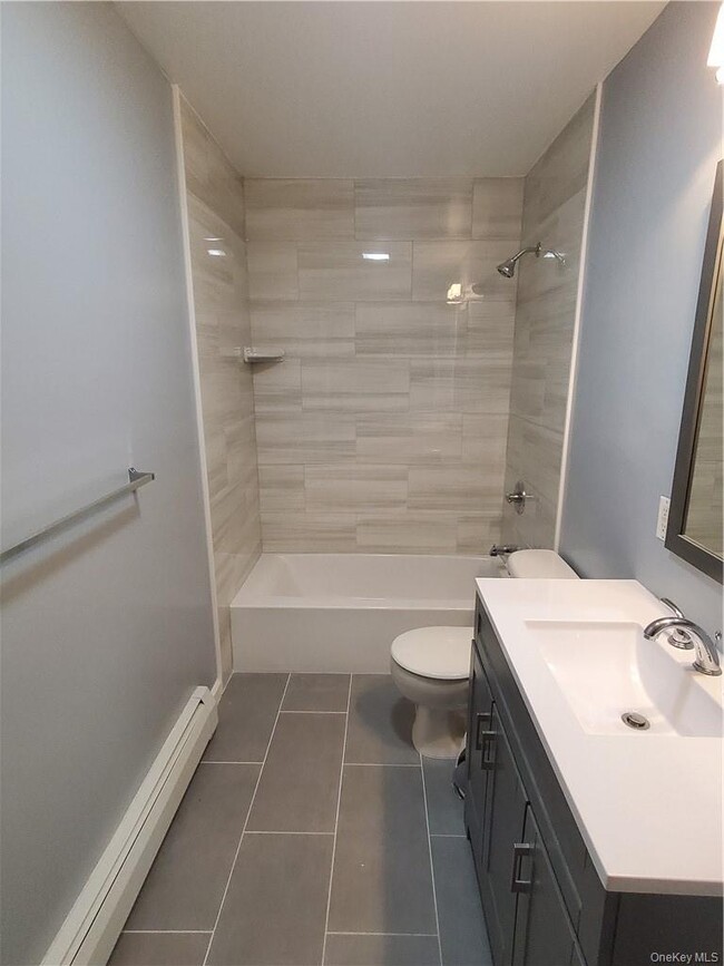 Building Photo - 7 White Plains Ave