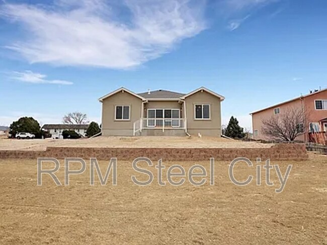 Building Photo - 753 S Laurue Dr