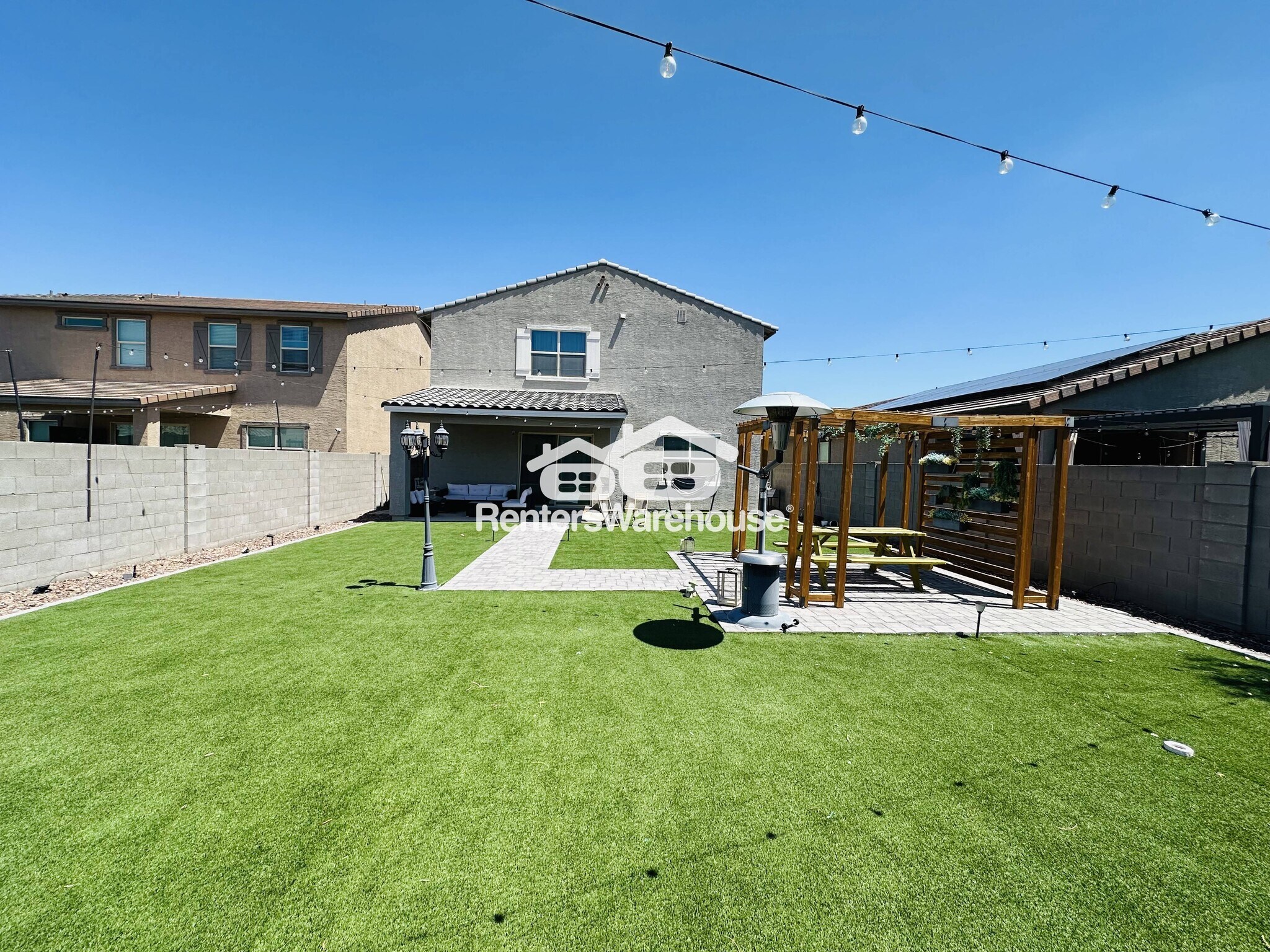 Building Photo - 5621 W Rainwater Dr