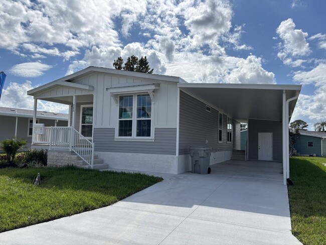 Building Photo - 245 Bimini Cay Cir