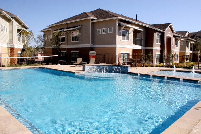 Building Photo - Cypress Creek at Jason Avenue