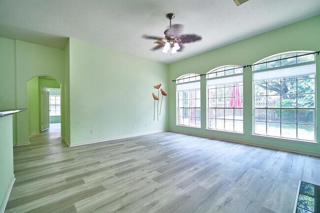 Building Photo - 4503 Oak Valley Dr