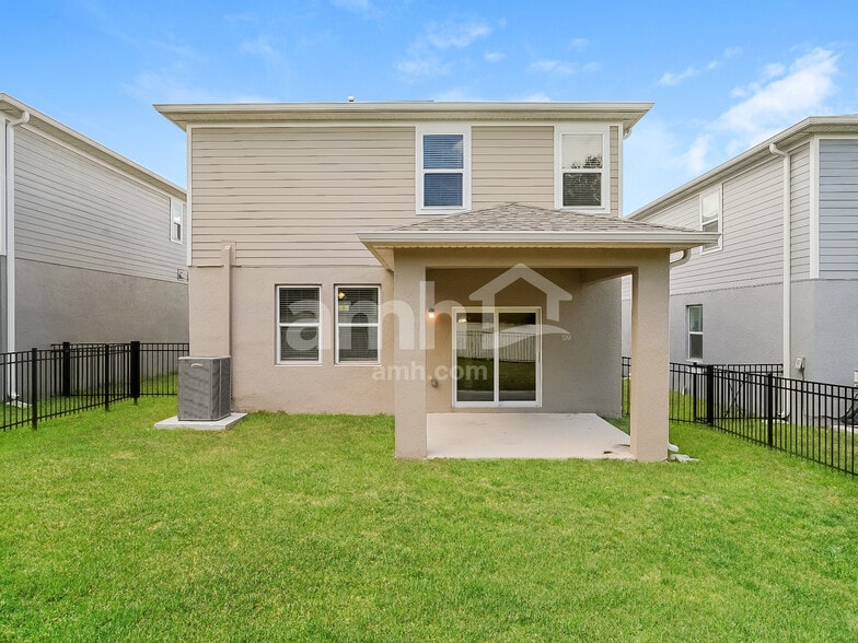 Building Photo - 29566 Cedar Waxwing Dr
