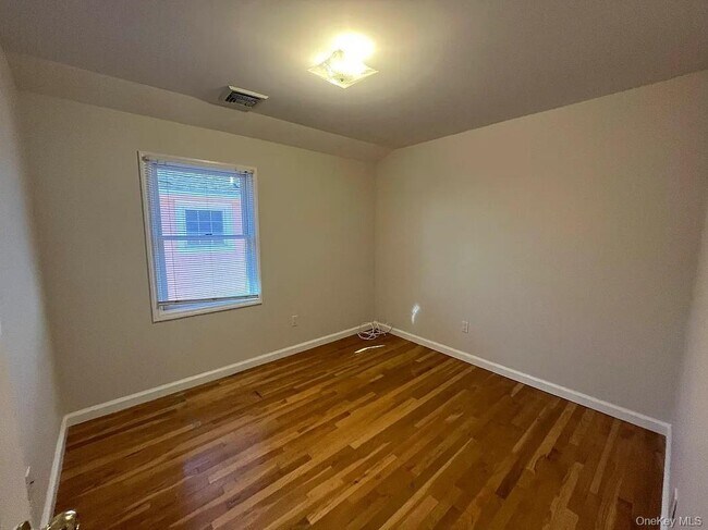 Building Photo - 157-24 20th Rd