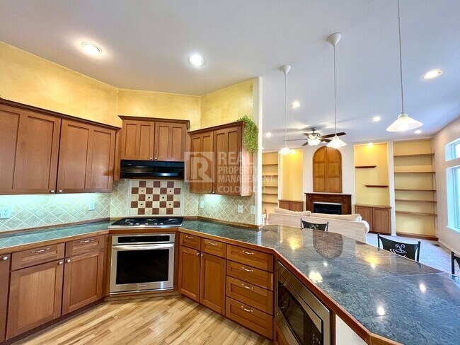 Building Photo - 1550 Capadaro Ct