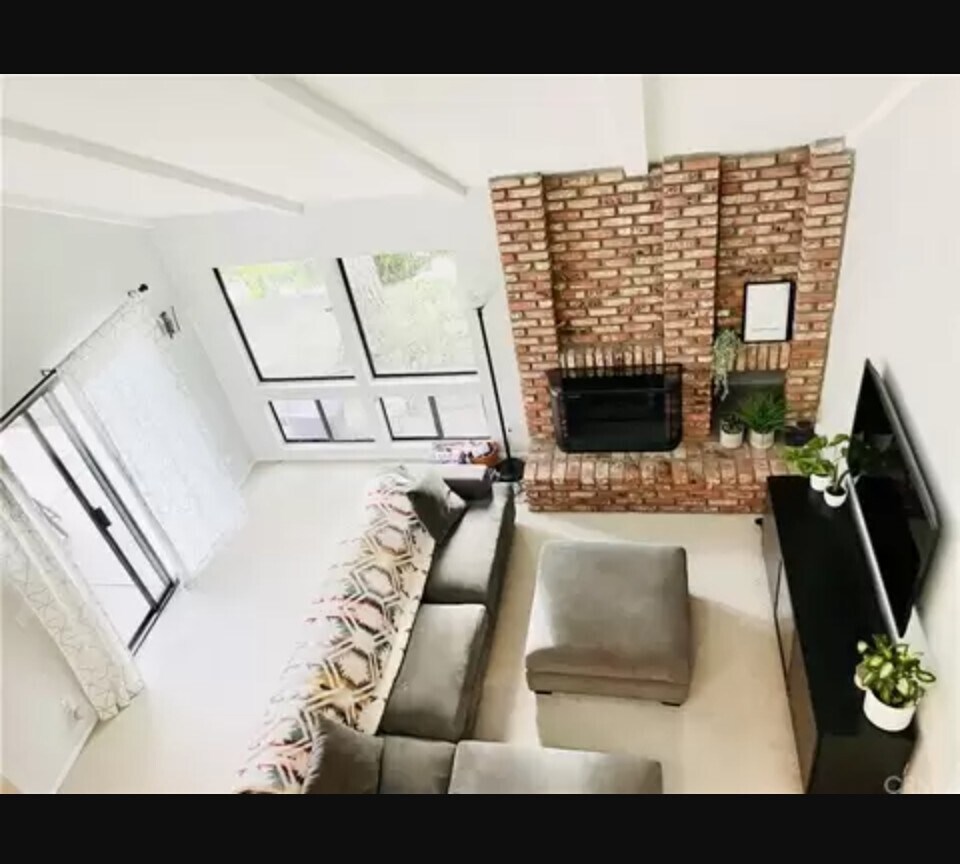 Building Photo - 130 S Waterwheel Way