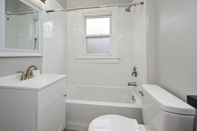 Building Photo - 4007 Huston Ave