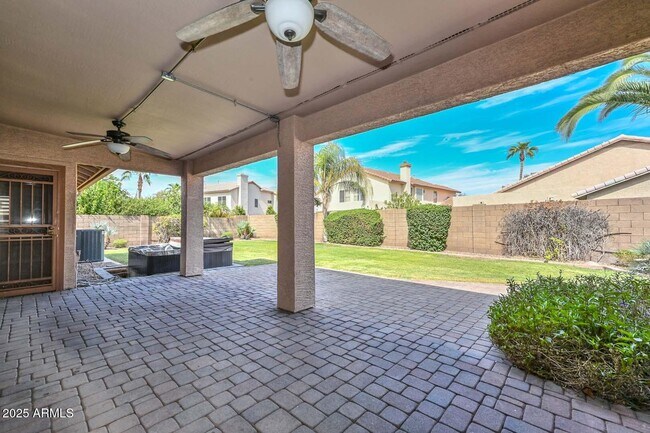 Building Photo - 7869 W Kristal Way