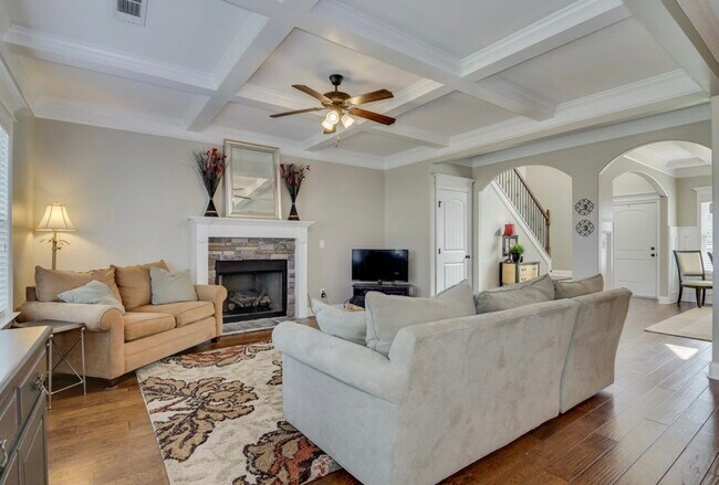 Building Photo - 5464 Everlook Cir