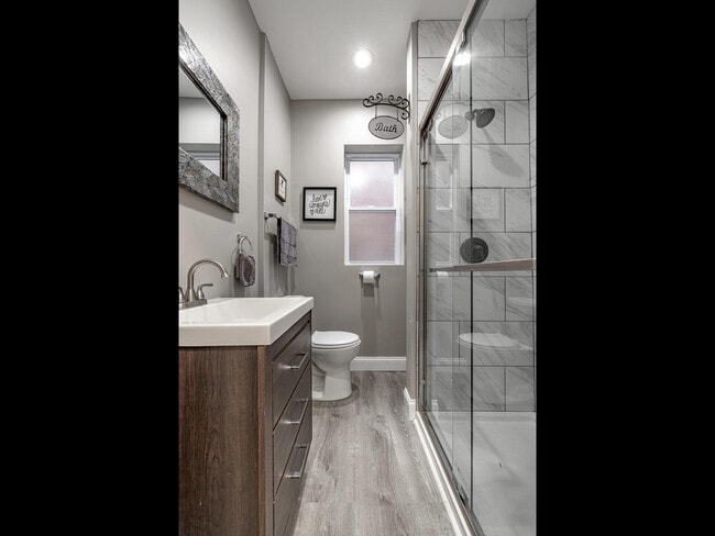 Building Photo - 3853 McRee Ave