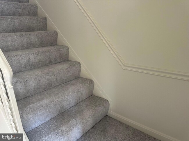 Building Photo - 8146 Larkin Ln