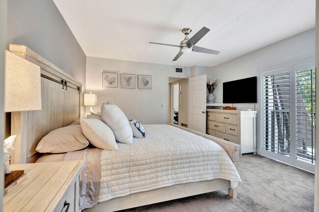 Building Photo - 1209 12th Ct