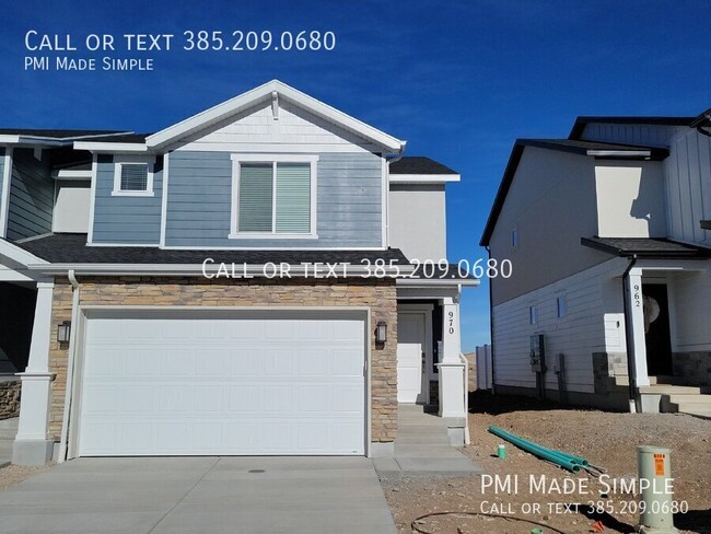 Primary Photo - Brand New End Unit!! Open Floor Plan 3 Bed...