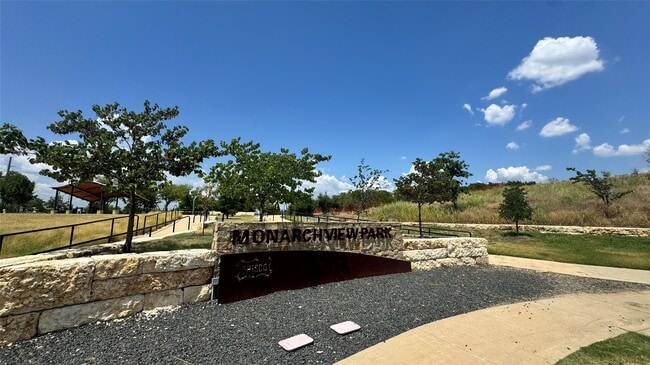 Building Photo - 2126 Hunt Club Trail