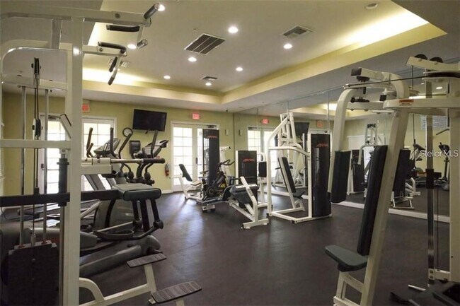 Building Photo - 5600 Bentgrass Dr