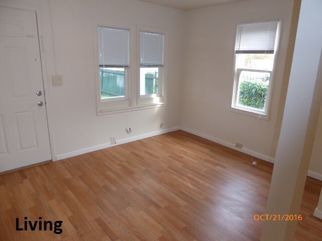 Building Photo - Charming 2 Bed 1 Bath Home in Ballard
