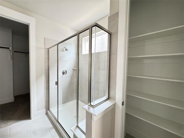 Building Photo - 813 Meadowcrest Dr