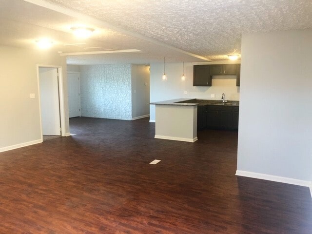 Building Photo - 5911 W 46th St
