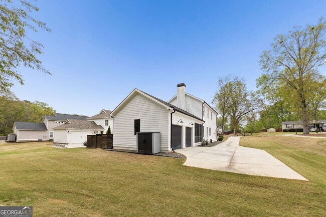 Building Photo - 98 Middle St